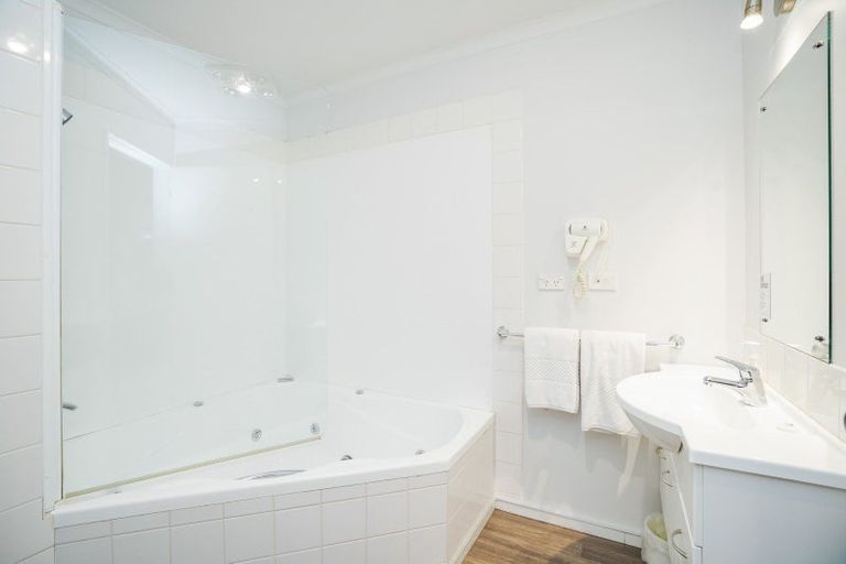 Photo of property in 12a-c Camden Street, Turnbull Thomson Park, Invercargill, 9810