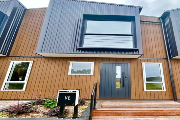 Photo of property in 1e Roberts Street, Epuni, Lower Hutt, 5011