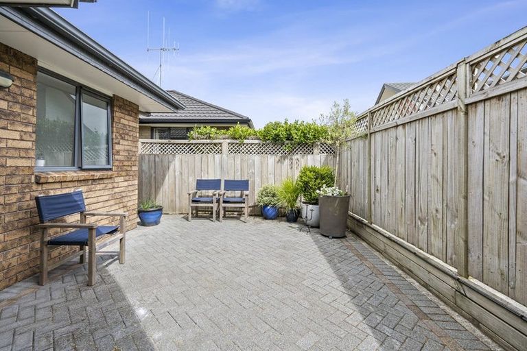 Photo of property in 5 Bronte Place, Leamington, Cambridge, 3432