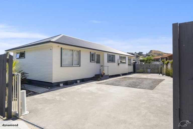 Photo of property in 26 Bay Drive, Titahi Bay, Porirua, 5022