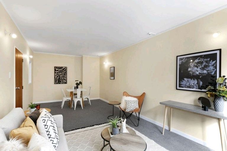 Photo of property in Hobson Court Flats, 13/70 Hobson Street, Thorndon, Wellington, 6011