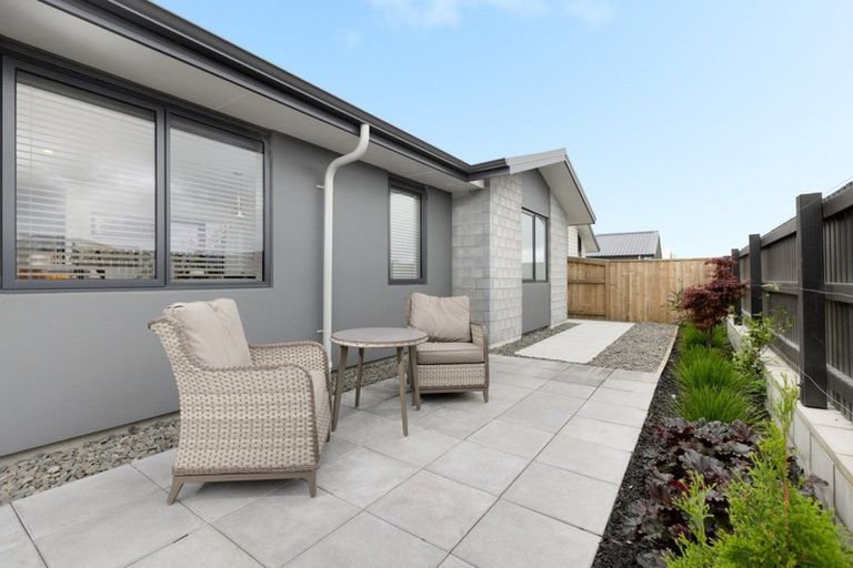 Photo of property in 204 Te Okuroa Drive, Papamoa, 3118