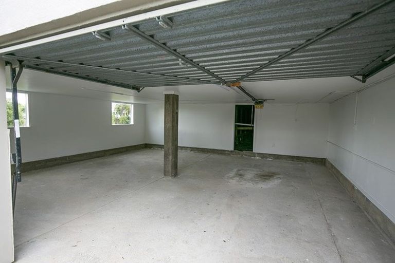 Photo of property in 270 Cannon Hill Crescent, Mount Pleasant, Christchurch, 8081