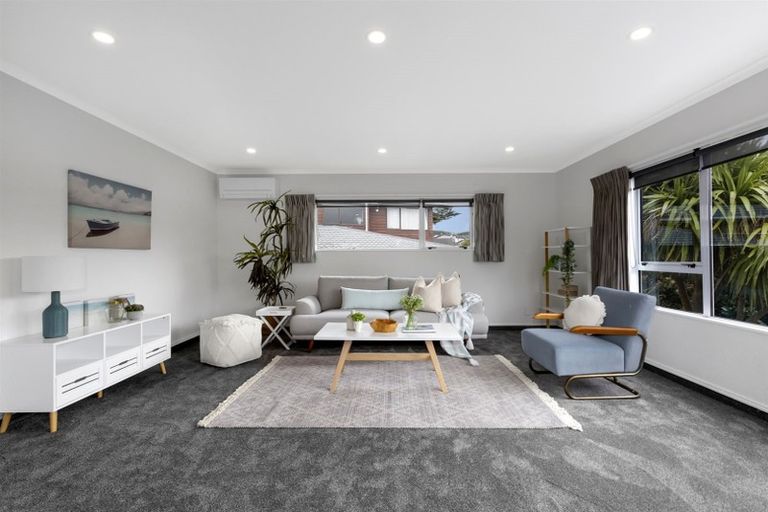 Photo of property in 44 Sailmaker Close, Whitby, Porirua, 5024