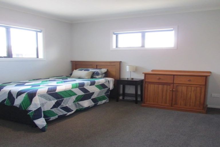 Photo of property in 20 Tasman Close, Aotea, Porirua, 5024