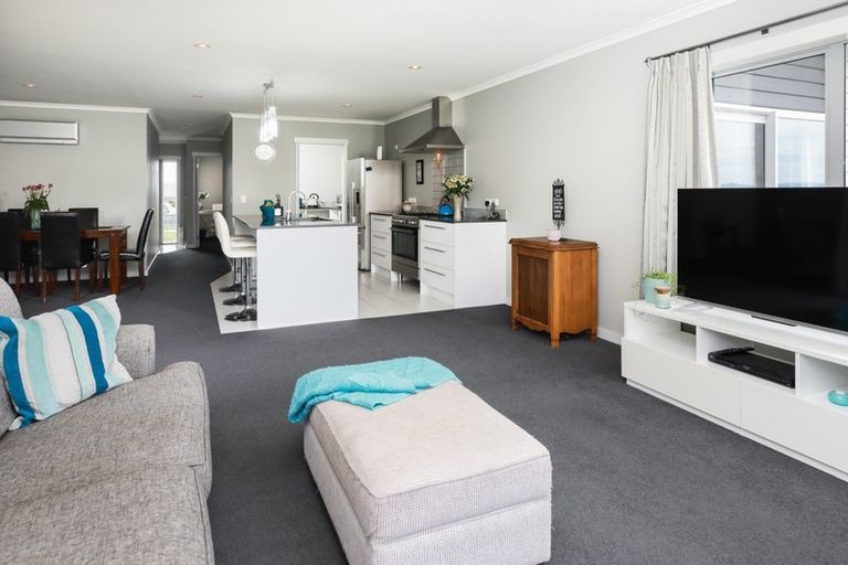 Photo of property in 13 Castleton Way, Flagstaff, Hamilton, 3210