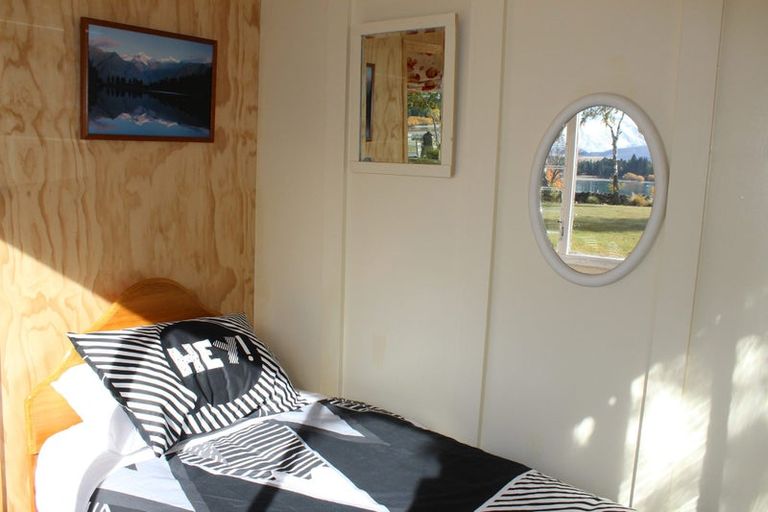 Photo of property in 5 Pioneer Drive, Lake Tekapo, 7999