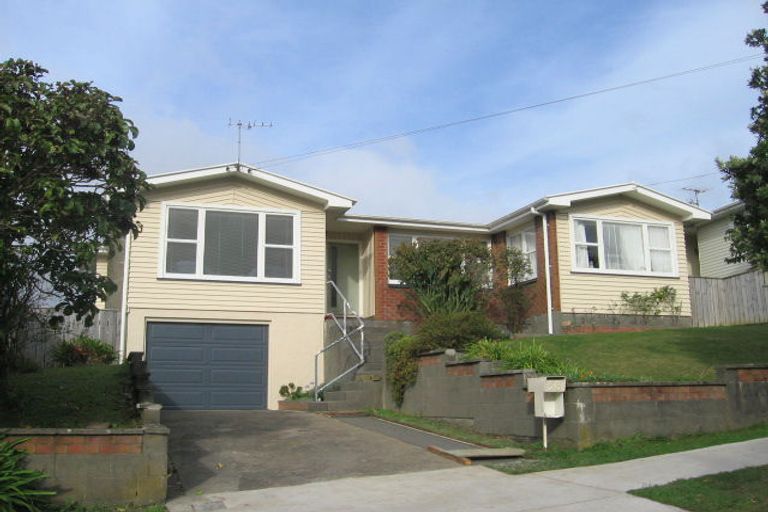 Photo of property in 58 Saint Johns Terrace, Tawa, Wellington, 5028