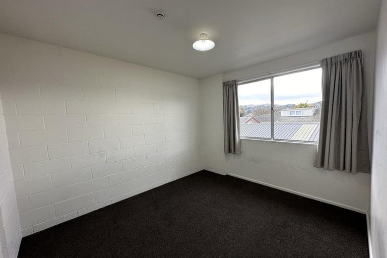 Photo of property in 1/158 Kings Crescent, Hutt Central, Lower Hutt, 5010