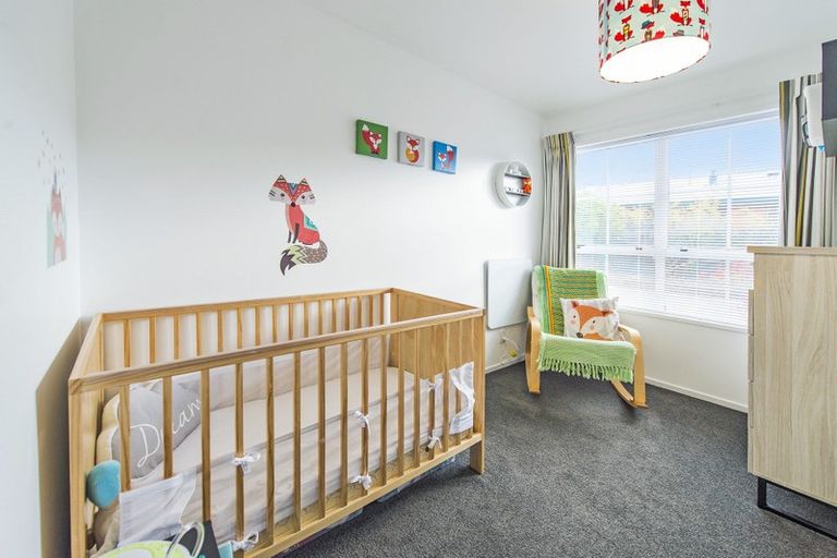 Photo of property in 65 Anglesea Avenue, Parklands, Christchurch, 8083