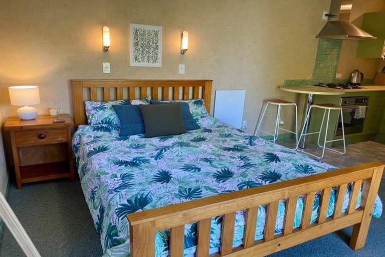 Photo of property in 120 Vigor Brown Street, Napier South, Napier, 4110