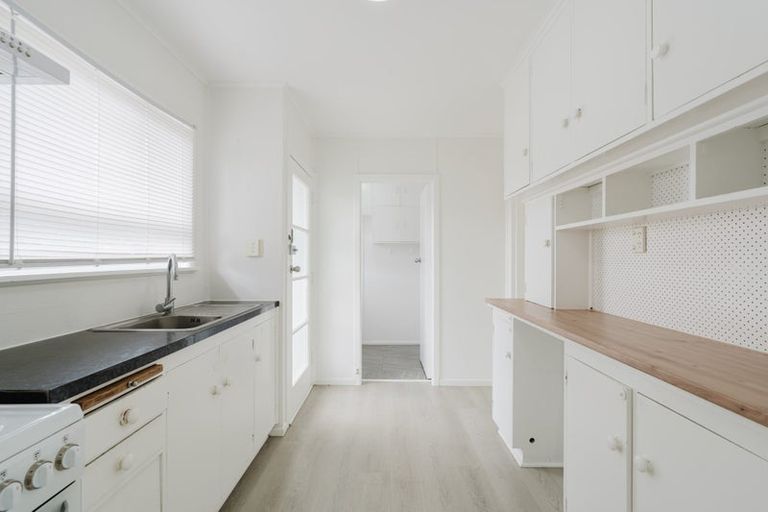 Photo of property in 18 Brocas Avenue, Hillcrest, Hamilton, 3216