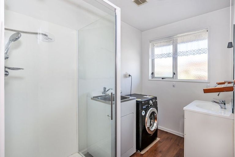 Photo of property in 2/10 Peer Street, Upper Riccarton, Christchurch, 8041