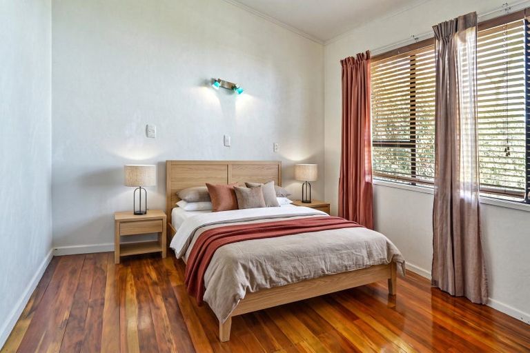 Photo of property in 807 Oxford Street, Saint Leonards, Hastings, 4120