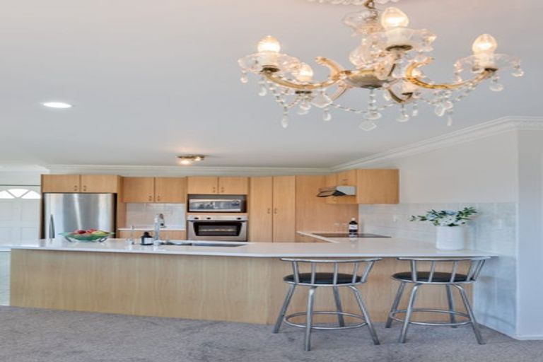 Photo of property in 29 Greenberry Drive, Ranui, Auckland, 0612