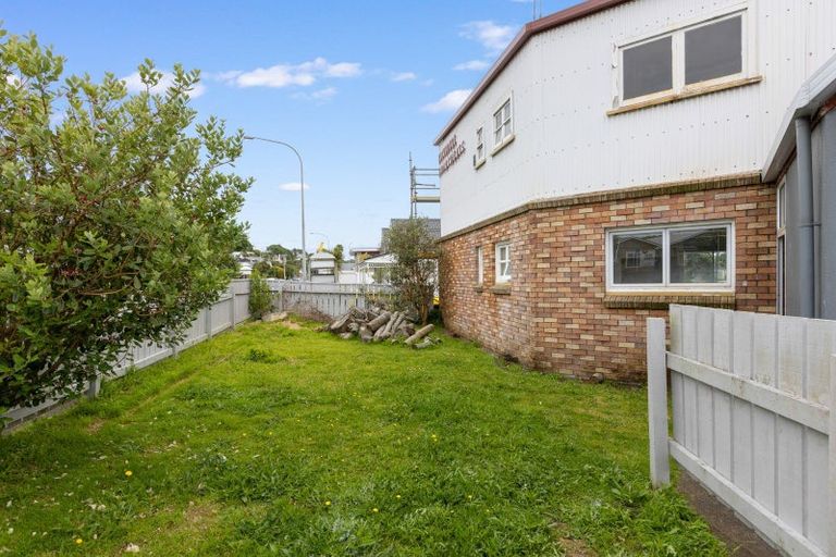 Photo of property in 1/184 Powderham Street, New Plymouth, 4310