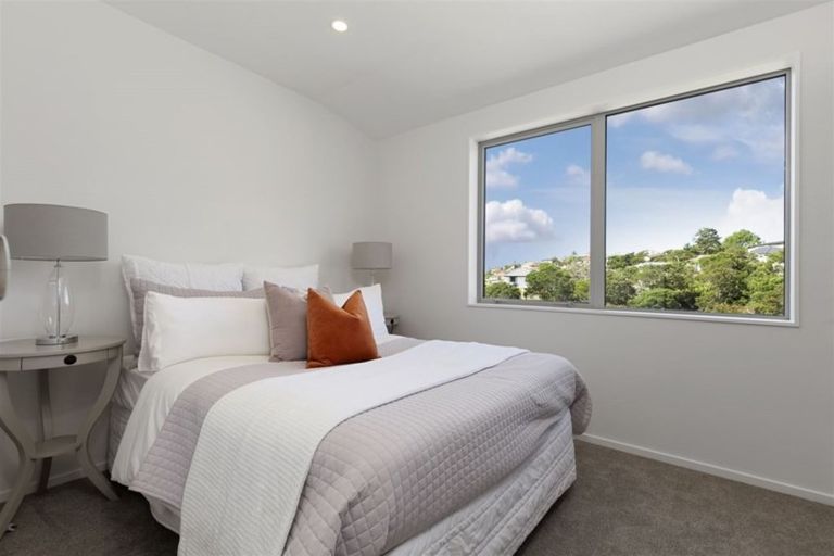 Photo of property in 5 Korari Way, Unsworth Heights, Auckland, 0632