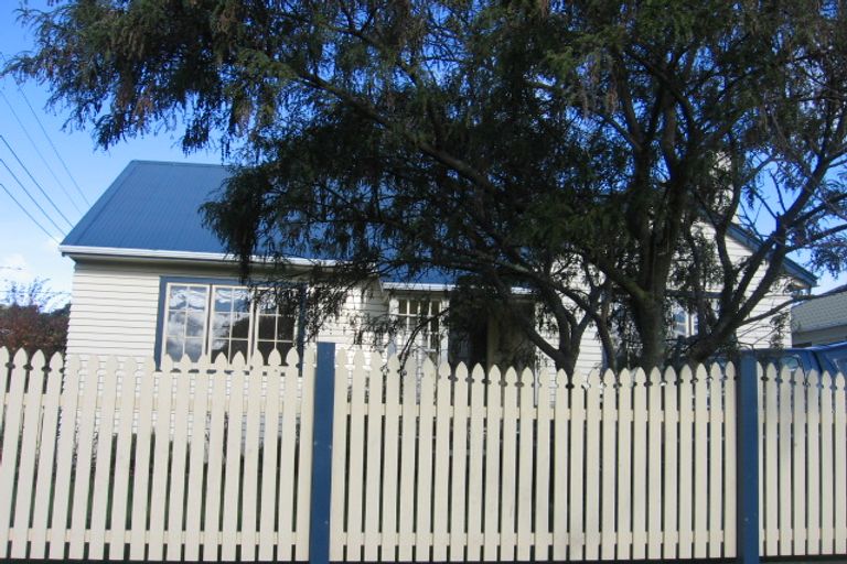 Photo of property in 10 Nile Street, Waterloo, Lower Hutt, 5011