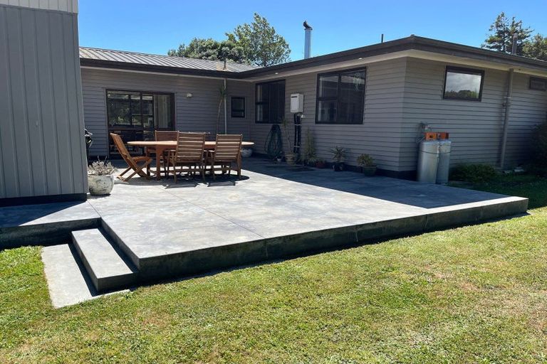Photo of property in 729 Makerua Road, Tokomaru, Palmerston North, 4474