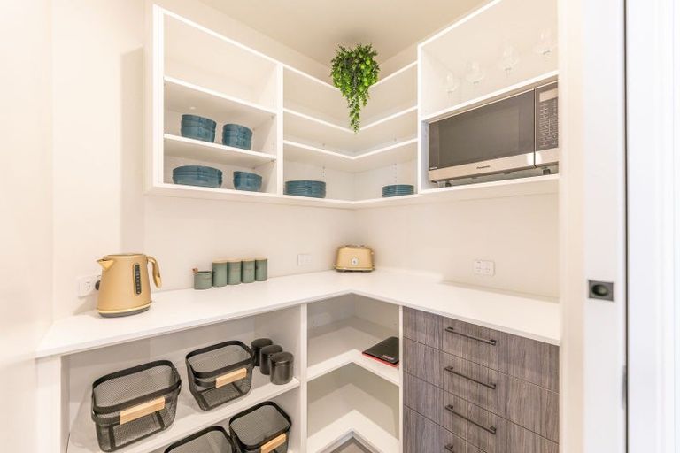 Photo of property in 35 Ashford Avenue, Hokowhitu, Palmerston North, 4410