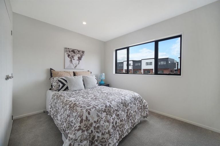 Photo of property in 19 Treeline Lane, Flat Bush, Auckland, 2019