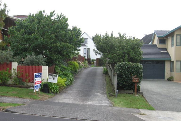 Photo of property in 2/14 Sturm Avenue, Massey, Auckland, 0614