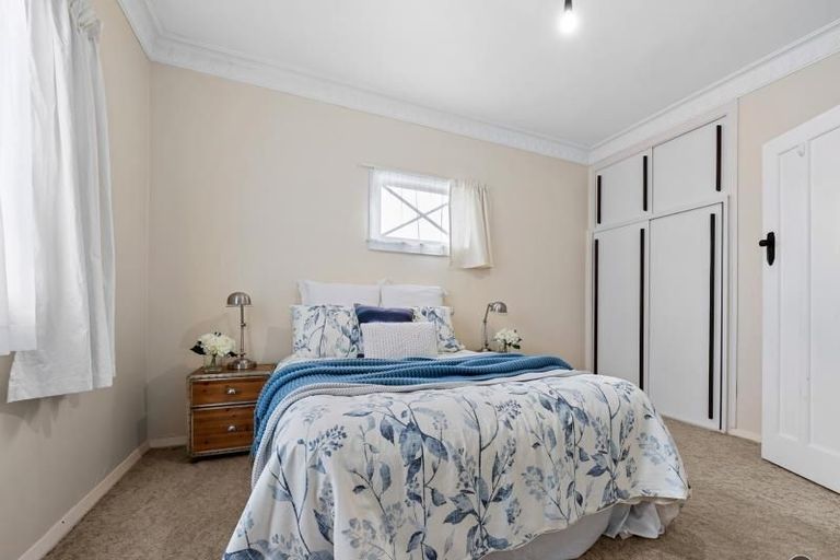 Photo of property in 3 Junction Street, Fairfield, Lower Hutt, 5011