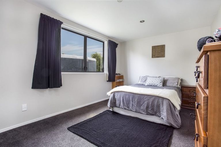 Photo of property in 18 Omana Avenue, Shelly Beach, Helensville, 0874