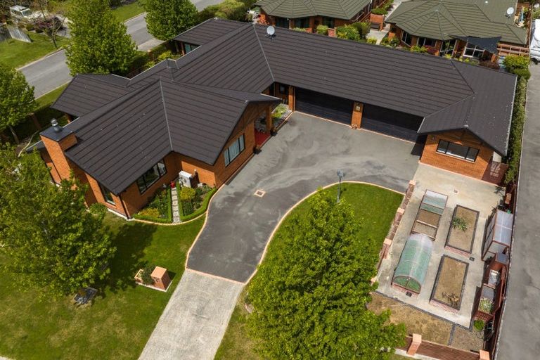 Photo of property in 2 Harakeke Place, Redwoodtown, Blenheim, 7201