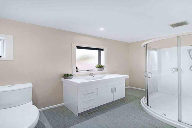 Photo of property in 1/56 Youngs Road, Papakura, 2110