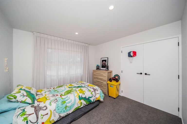 Photo of property in 18 Kotare Drive, Waiwhakaiho, New Plymouth, 4312