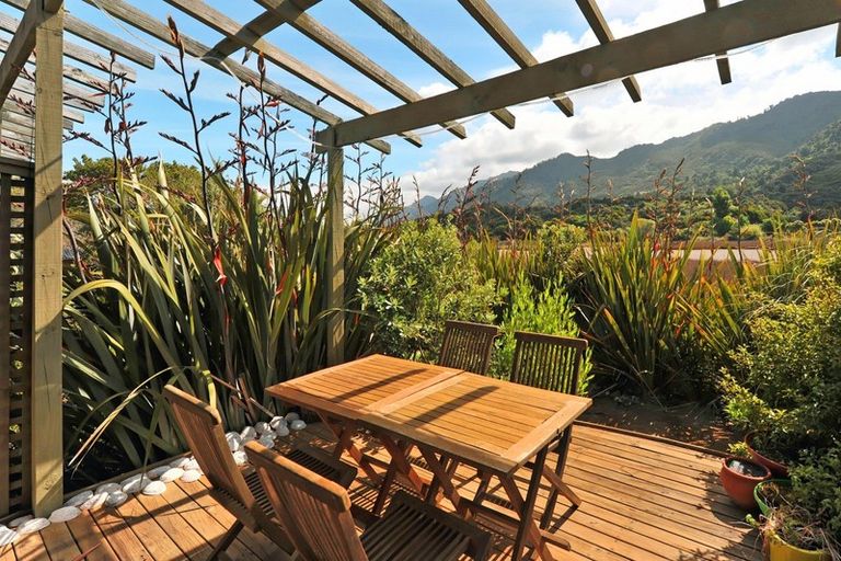 Photo of property in Twin Waters Lodge, 30 Totara Avenue, Collingwood, 7073