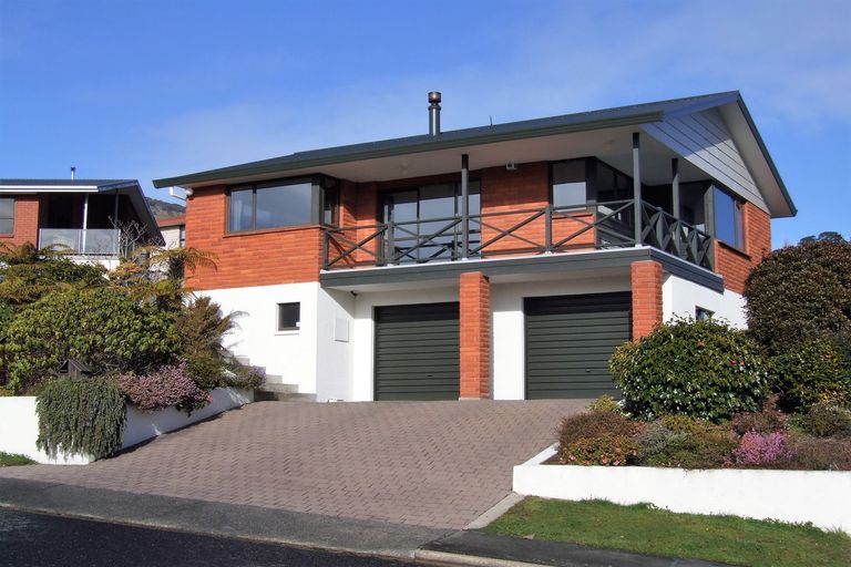 Photo of property in 49 Gebbie Street, Kinmont Park, Mosgiel, 9024