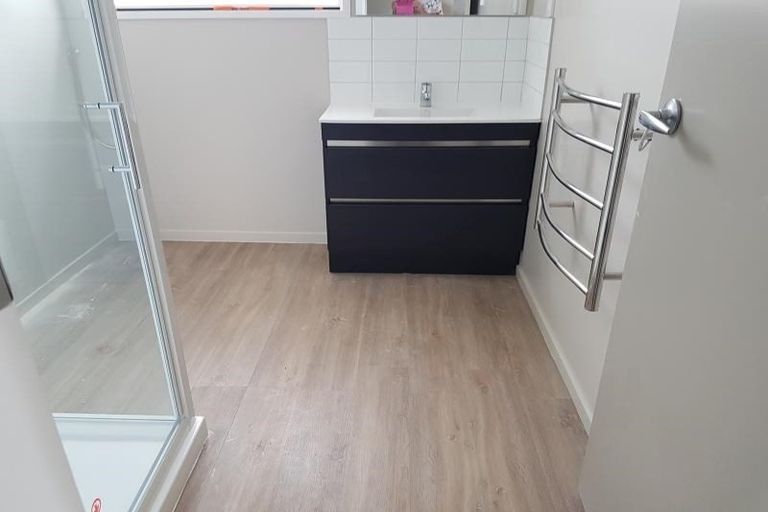 Photo of property in 2 Quinn Grove, Ranui, Porirua, 5024