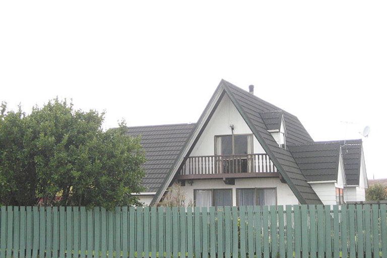 Photo of property in 60 Grimseys Road, Redwood, Christchurch, 8051