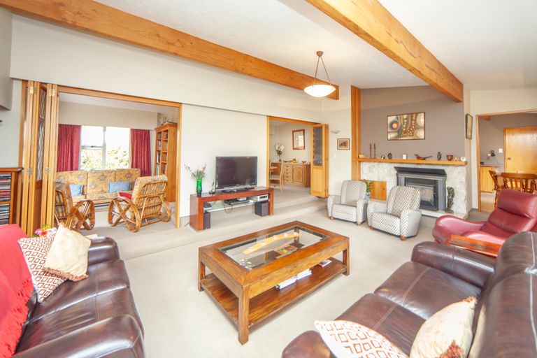 Photo of property in 10 Stormont Place, Avonhead, Christchurch, 8042