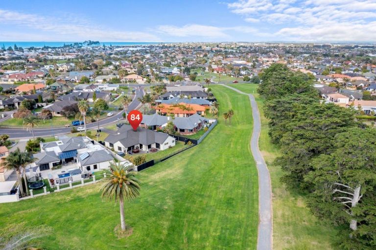 Photo of property in 84 Sovereign Drive, Papamoa Beach, Papamoa, 3118
