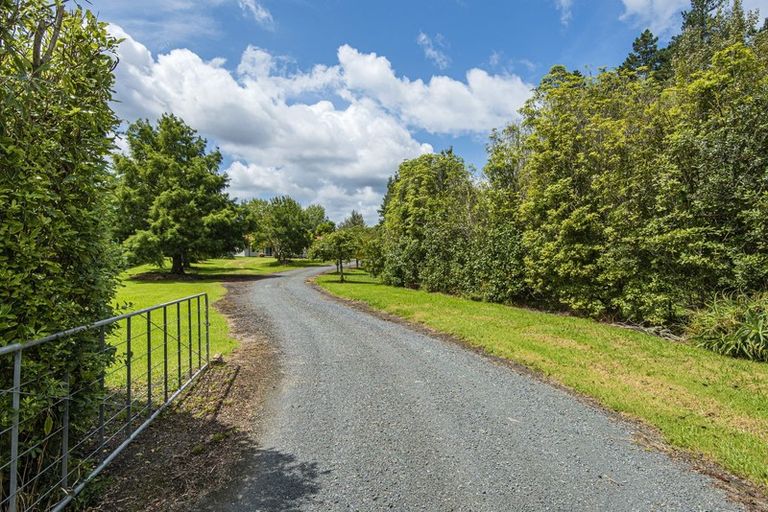 Photo of property in 66 Saleyards Road, Kauri, Kamo, 0185