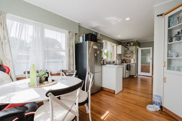 Photo of property in 1 Sunnyside Road, Nawton, Hamilton, 3200