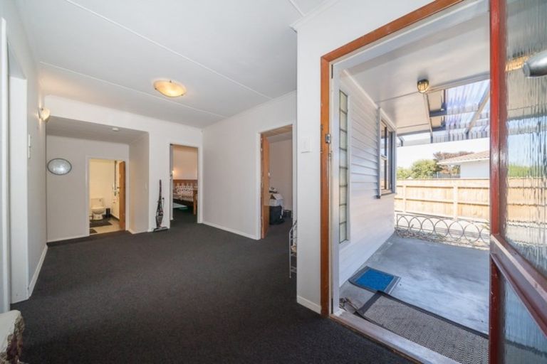 Photo of property in 6 Appleby Place, Awapuni, Palmerston North, 4412