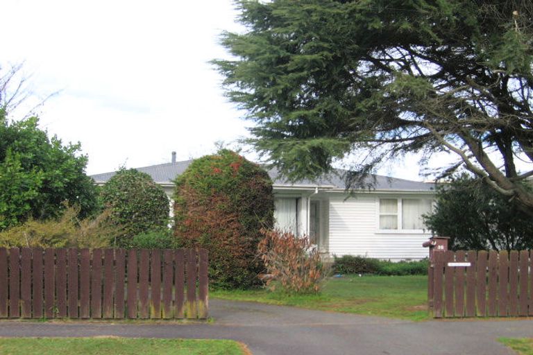 Photo of property in 33 English Street, St Andrews, Hamilton, 3200