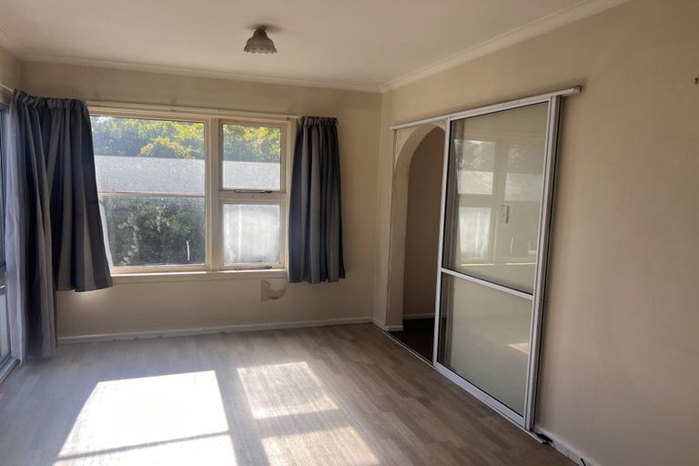 Photo of property in 17 Sandown Crescent, Aranui, Christchurch, 8061