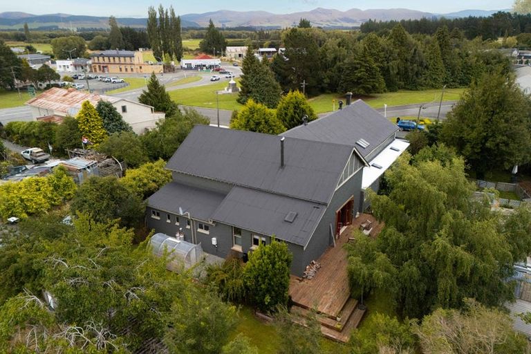 Photo of property in Ex Masonic Lodge Hall, 6 Hill Road, Lumsden, 9730
