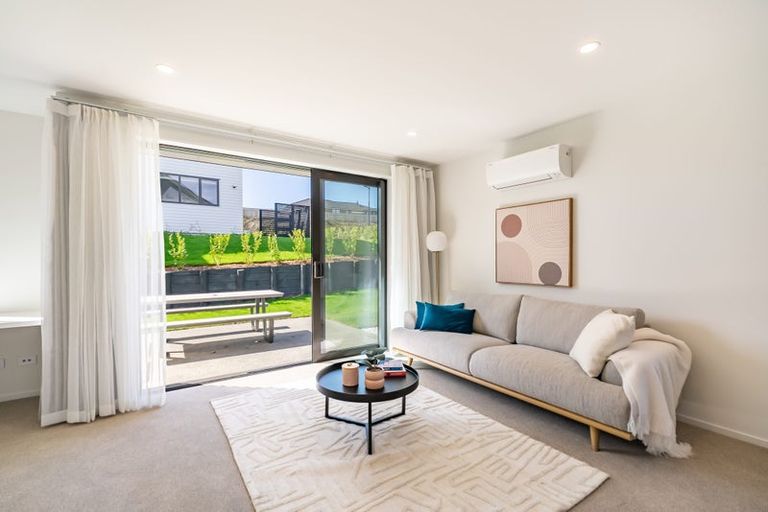 Photo of property in 83 Holystone Road, Whitby, 5024