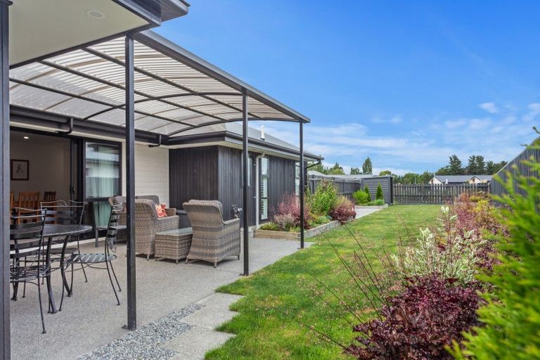 Photo of property in 17 Goldie Drive, Rangiora, 7400