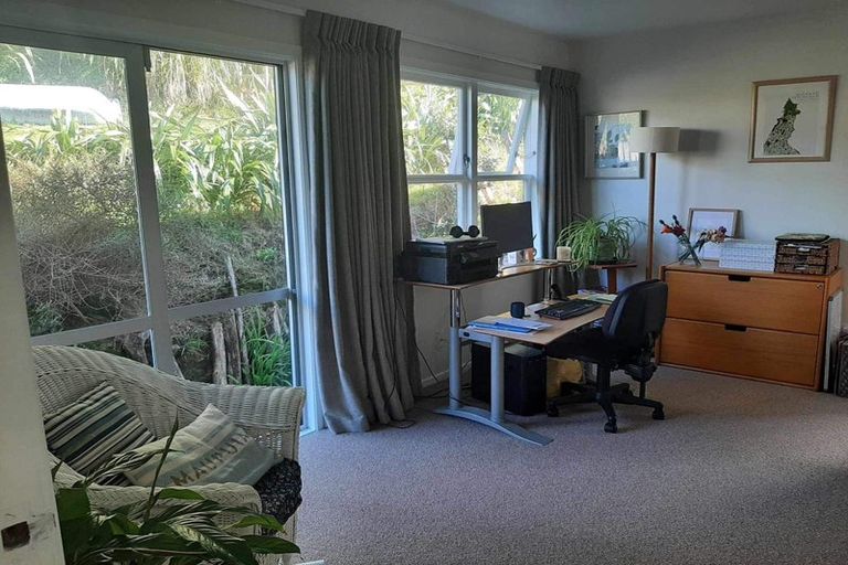 Photo of property in 97 Akaroa Drive, Maupuia, Wellington, 6022