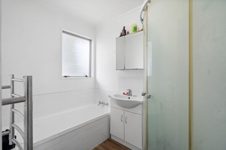 Photo of property in 35 Purcell Place, Melville, Hamilton, 3206