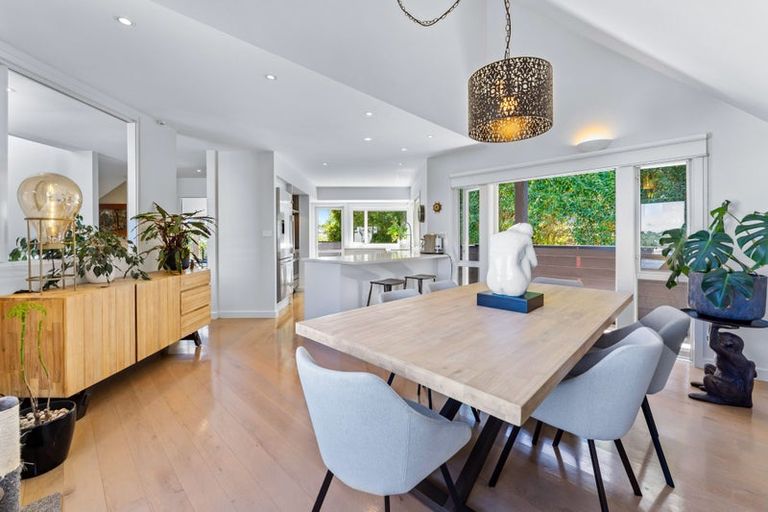 Photo of property in 2/20 Gulf View Road, Murrays Bay, Auckland, 0630