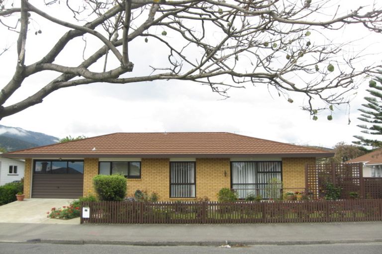 Photo of property in 2/10 Wainui Street, The Wood, Nelson, 7010