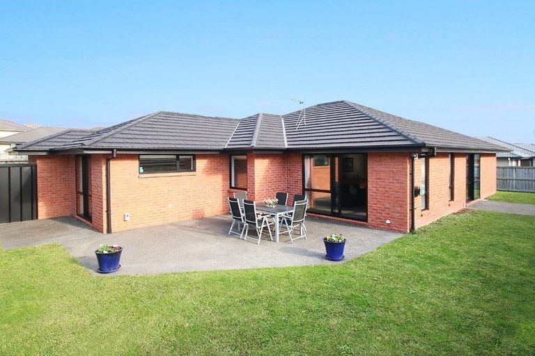 Photo of property in 48 Tupelo Street, Pukete, Hamilton, 3200